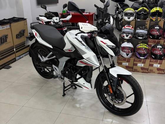 BAJAJ PULSAR N150 
