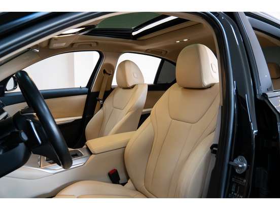 BMW-320i-2.0 16V TURBO GASOLINA SPORT AUTOMÁTICO BMW-320i-2019