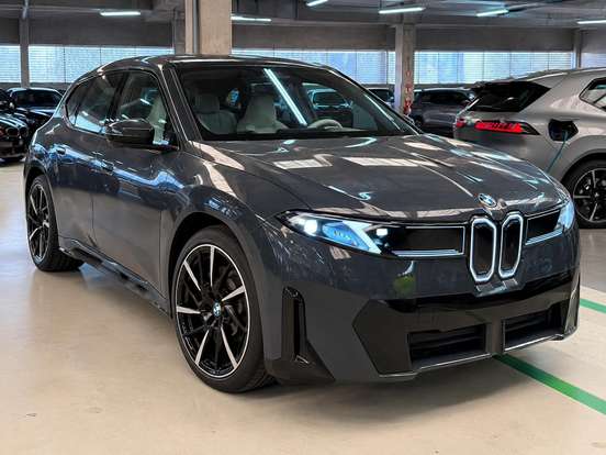 BMW-iX3-2026