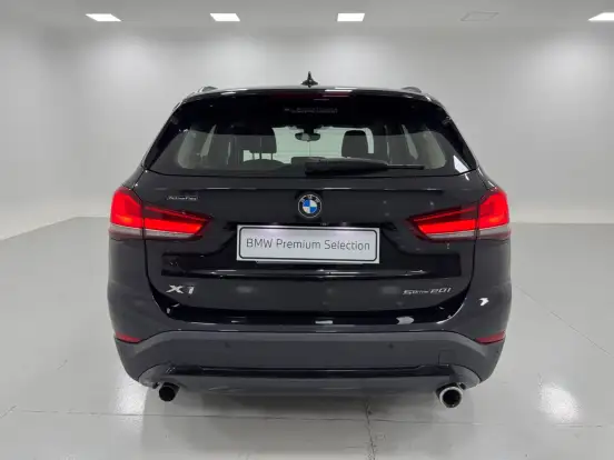 BMW-X1-2021