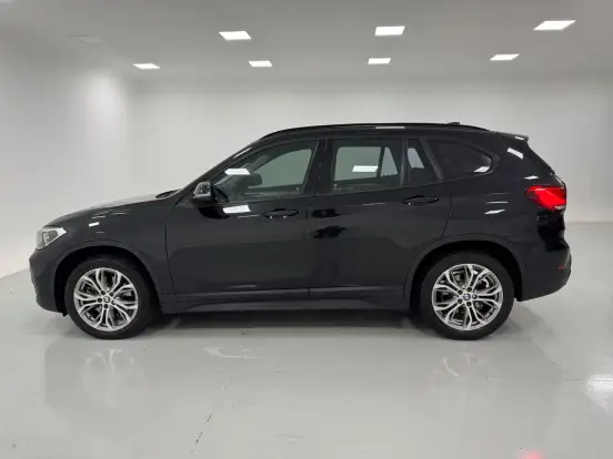 BMW-X1-2021