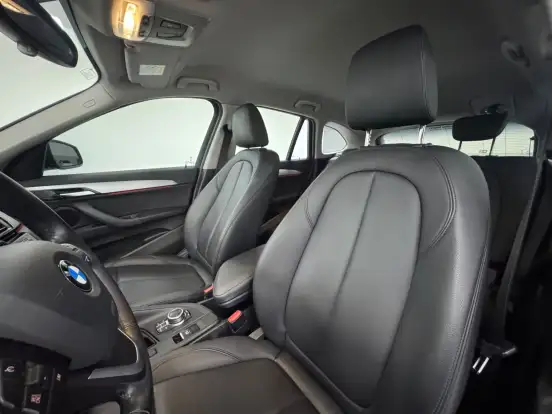 BMW-X1-2021