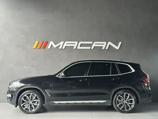 BMW-X3-2021