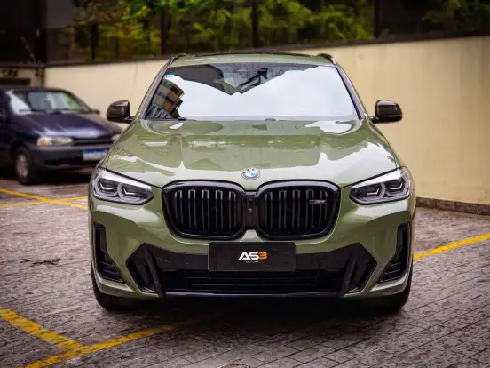 BMW-X4-2022