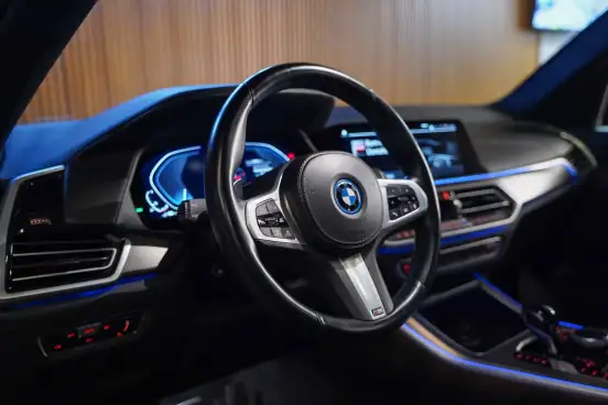 BMW-X5-2022