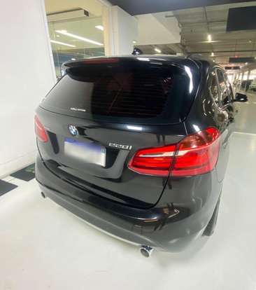 BMW-220i-2017