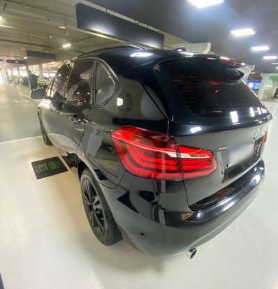 BMW-220i-2017