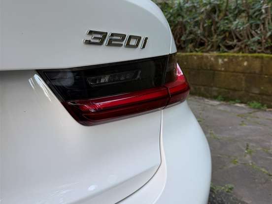 BMW-320i-2.0 16V TURBO FLEX M SPORT AUTOMÁTICO BMW-320i-2024