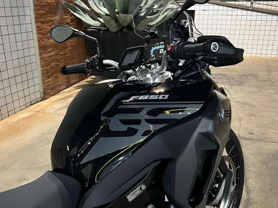 BMW-F 850 GS ADVENTURE PREMIUM-2023