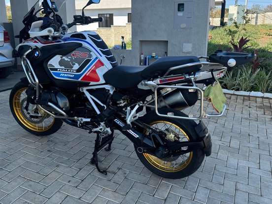 BMW-R 1250 GS ADVENTURE PREMIUM RALLYE BMW-R 1250 GS ADVENTURE PREMIUM RALLYE-2022