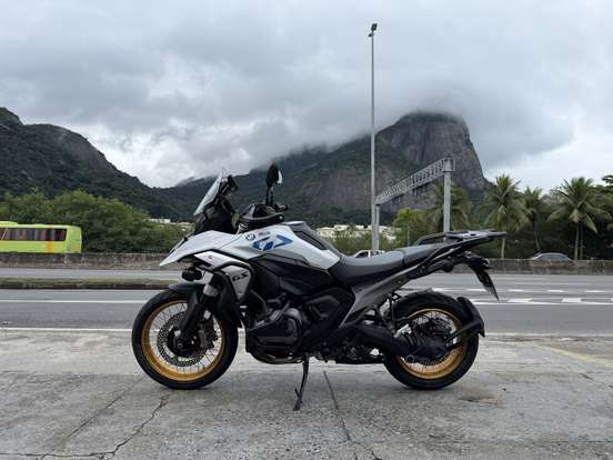 BMW-R 1300 GS PLUS-2024