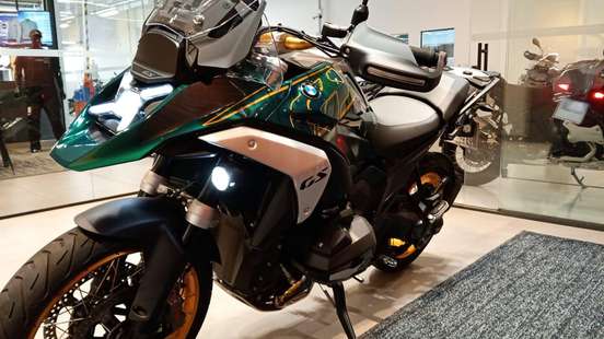 BMW-R 1300 GS TRIPLE BLACK-2024