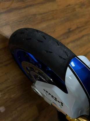 BMW-S 1000 RR HP4 COMPETITION-2013
