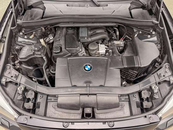 BMW-X1-2011