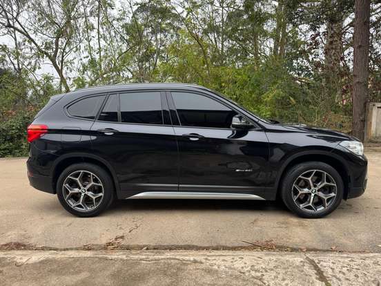 BMW-X1-2.0 16V TURBO ACTIVEFLEX SDRIVE20I X-LINE 4P AUTOMÁTICO BMW-X1-2017