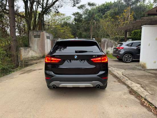 BMW-X1-2.0 16V TURBO ACTIVEFLEX SDRIVE20I X-LINE 4P AUTOMÁTICO BMW-X1-2017