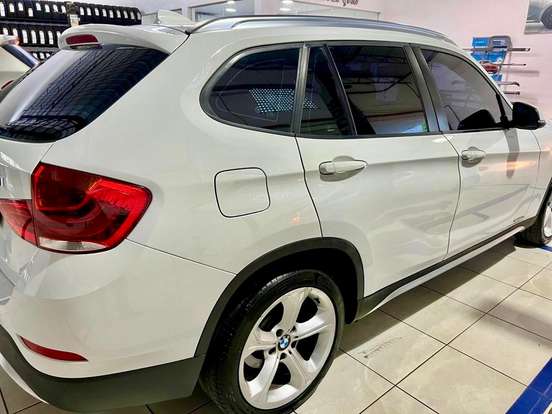 BMW-X1-2.0 20I 4X2 16V FLEX 4P AUTOMÁTICO BMW-X1-2014