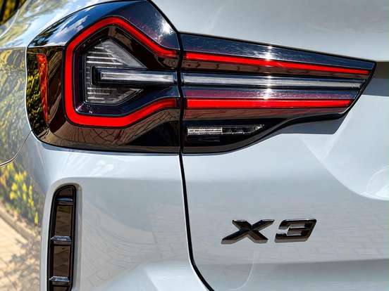 BMW-X3-2.0 16V HÍBRIDO M SPORT XDRIVE30E STEPTRONIC BMW-X3-2023