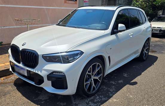 BMW-X5-2020