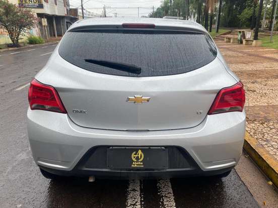 CHEVROLET-ONIX-2019