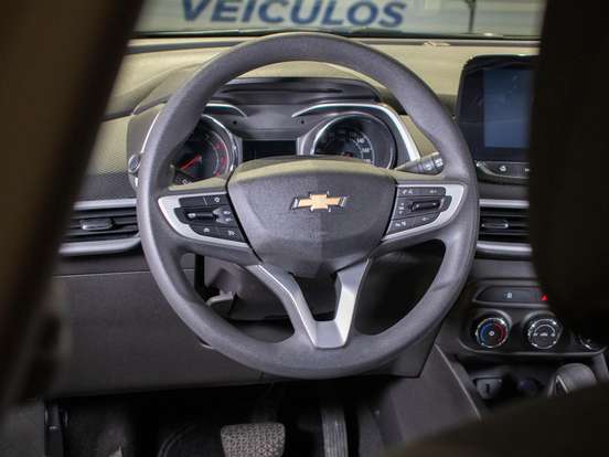 CHEVROLET-TRACKER-2022