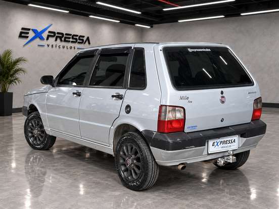 FIAT-UNO-1.0 MPI MILLE WAY ECONOMY 8V FLEX 4P MANUAL FIAT-UNO-2011
