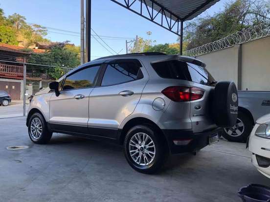 FORD-ECOSPORT-2015