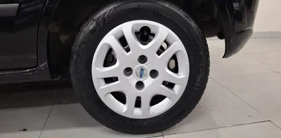 FORD-FIESTA-2012