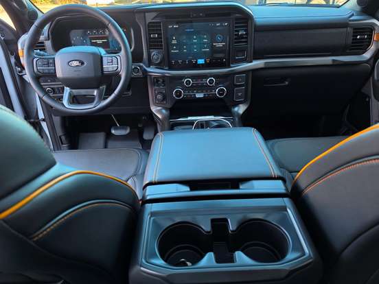 FORD-F-150-2025