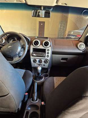 FORD-FIESTA-2014