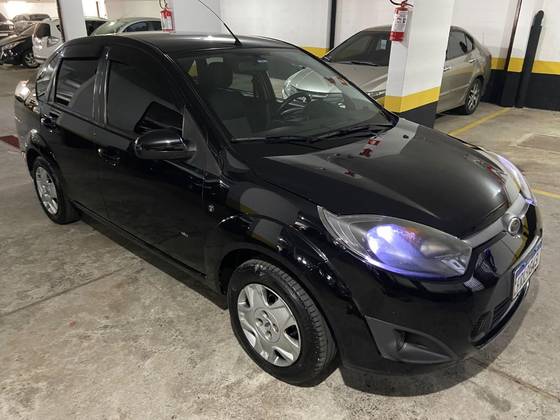 FORD FIESTA 1.6 ROCAM SE PLUS SEDAN 8V FLEX 4P MANUAL