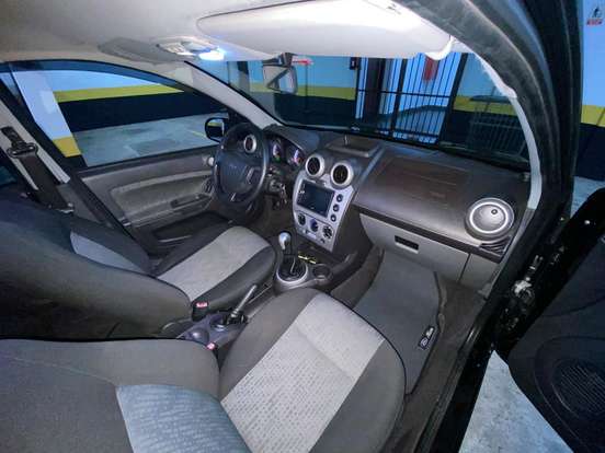 FORD-FIESTA-1.6 ROCAM SE PLUS SEDAN 8V FLEX 4P MANUAL FORD-FIESTA-2014