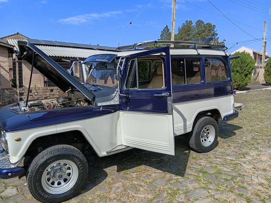 FORD RURAL 3.0 LUXO 4X2 6 CILINDROS 12V GASOLINA 2P MANUAL