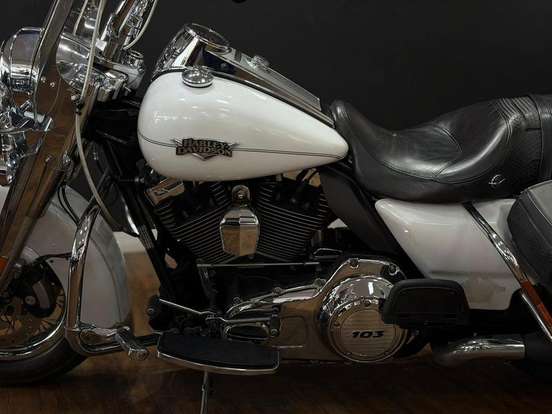 HARLEY-DAVIDSON-SOFTAIL DELUXE HARLEY-DAVIDSON-SOFTAIL DELUXE-2012