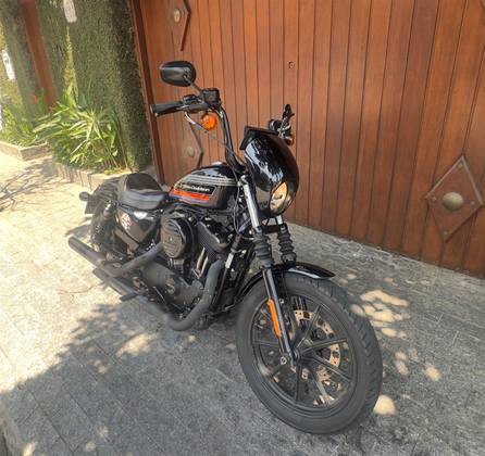 HARLEY-DAVIDSON SPORTSTER IRON 1200 