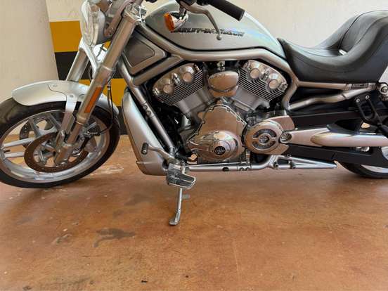 HARLEY-DAVIDSON-V-ROD 10TH ANNIVERSARY EDITION HARLEY-DAVIDSON-V-ROD 10TH ANNIVERSARY EDITION-2012