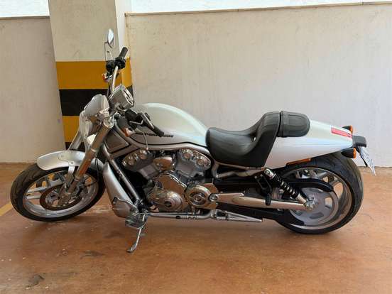 HARLEY-DAVIDSON-V-ROD 10TH ANNIVERSARY EDITION HARLEY-DAVIDSON-V-ROD 10TH ANNIVERSARY EDITION-2012