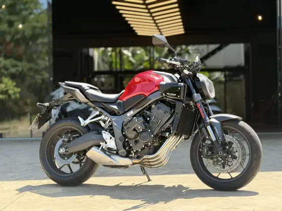 HONDA CB 650R E-CLUTCH 