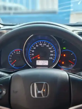 HONDA-FIT-2016