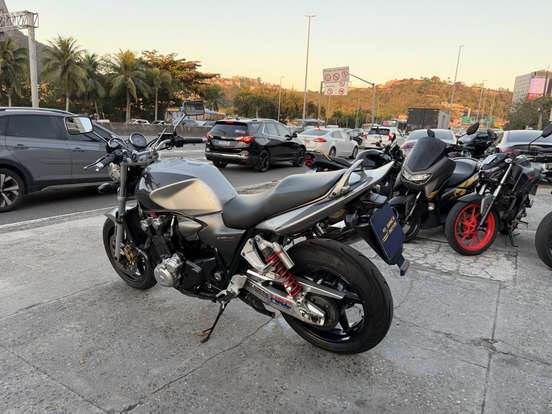 HONDA-CB 1300 F SUPER FOUR HONDA-CB 1300 F SUPER FOUR-2008