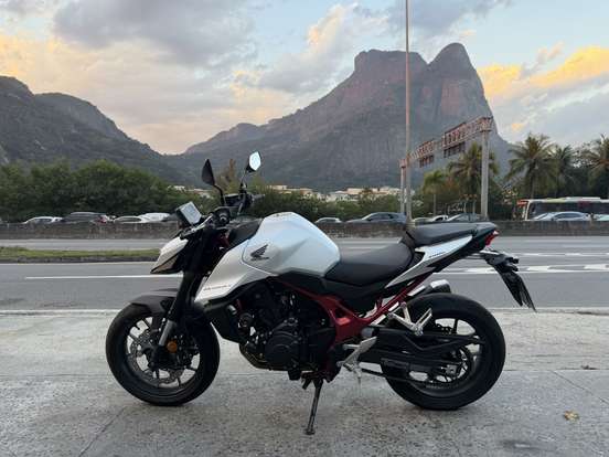 HONDA-CB 750 HORNET-2026