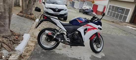 HONDA-CBR 250R-2012