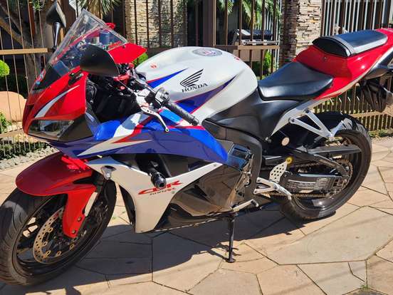 HONDA-CBR 600RR HONDA-CBR 600RR-2010