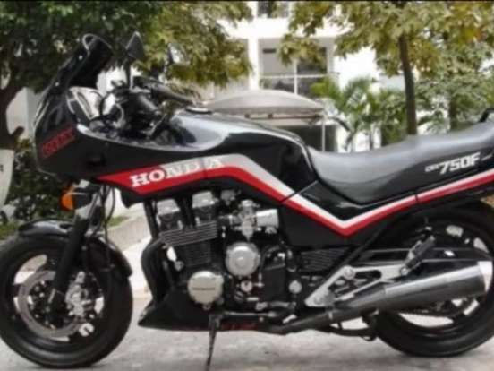 HONDA-CBX 750 FOUR HONDA-CBX 750 FOUR-1986