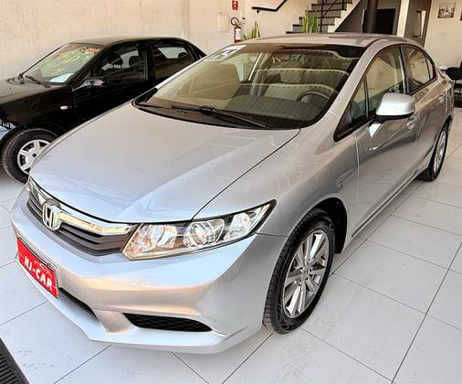 HONDA CIVIC 1.8 LXS 16V FLEX 4P AUTOMÁTICO