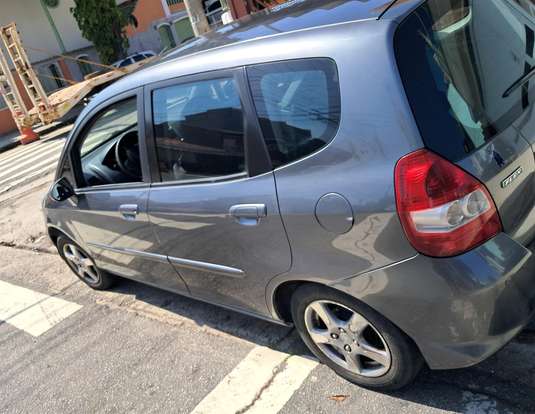 HONDA-FIT-2007