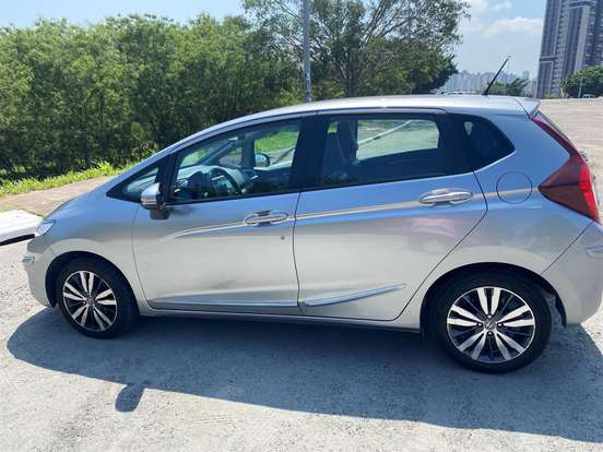 HONDA-FIT-2015