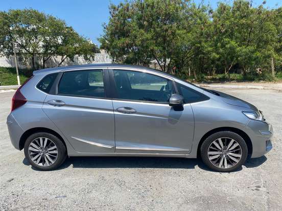 HONDA-FIT-2015