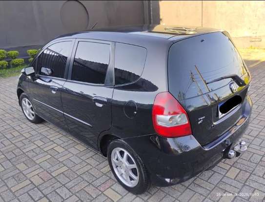 HONDA-FIT-2007