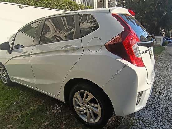 HONDA-FIT-1.5 LX 16V FLEX 4P AUTOMÁTICO HONDA-FIT-2015